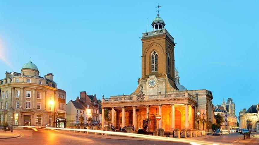 Northampton Central Oasis Exterior foto